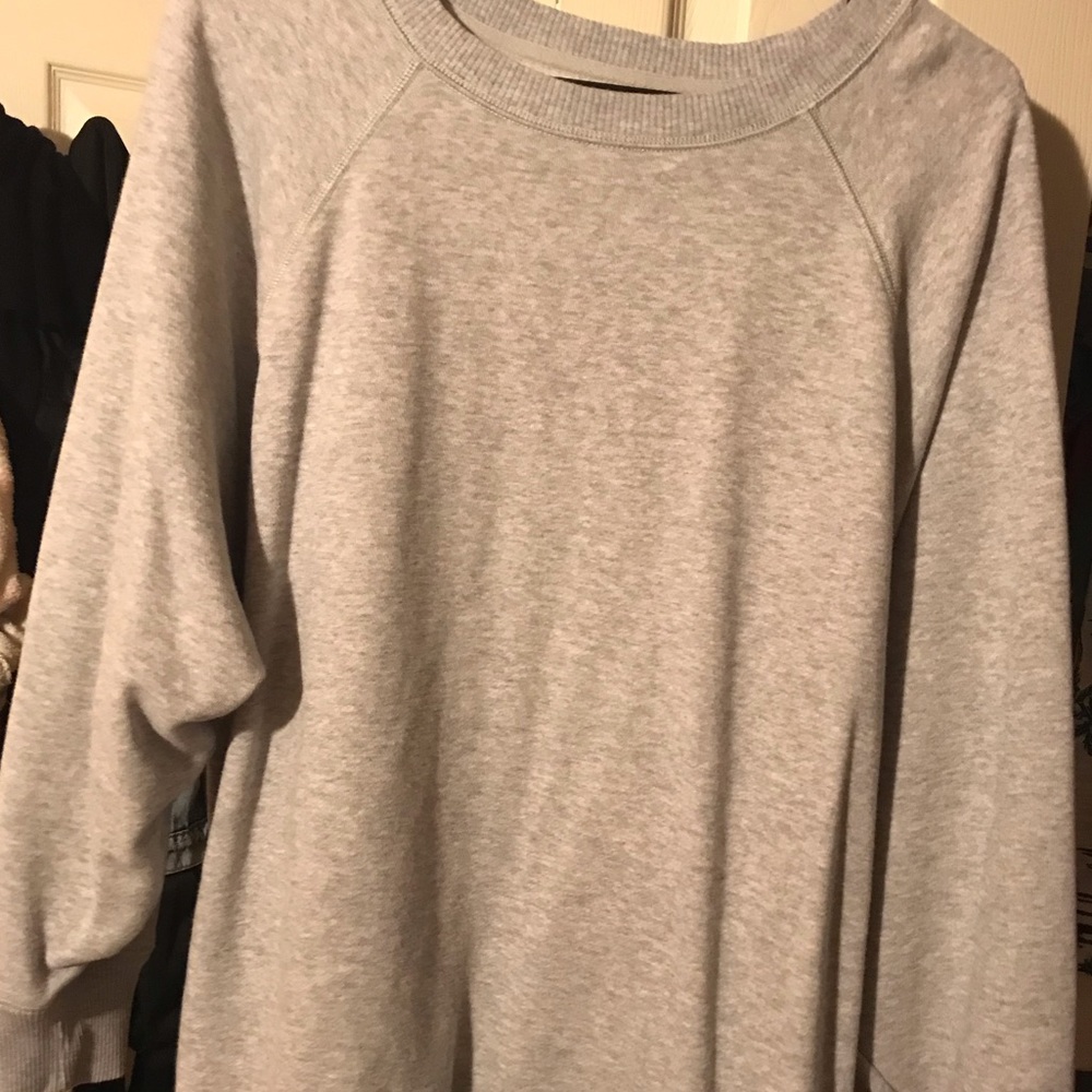 AE oversized comfy sweatshirt.